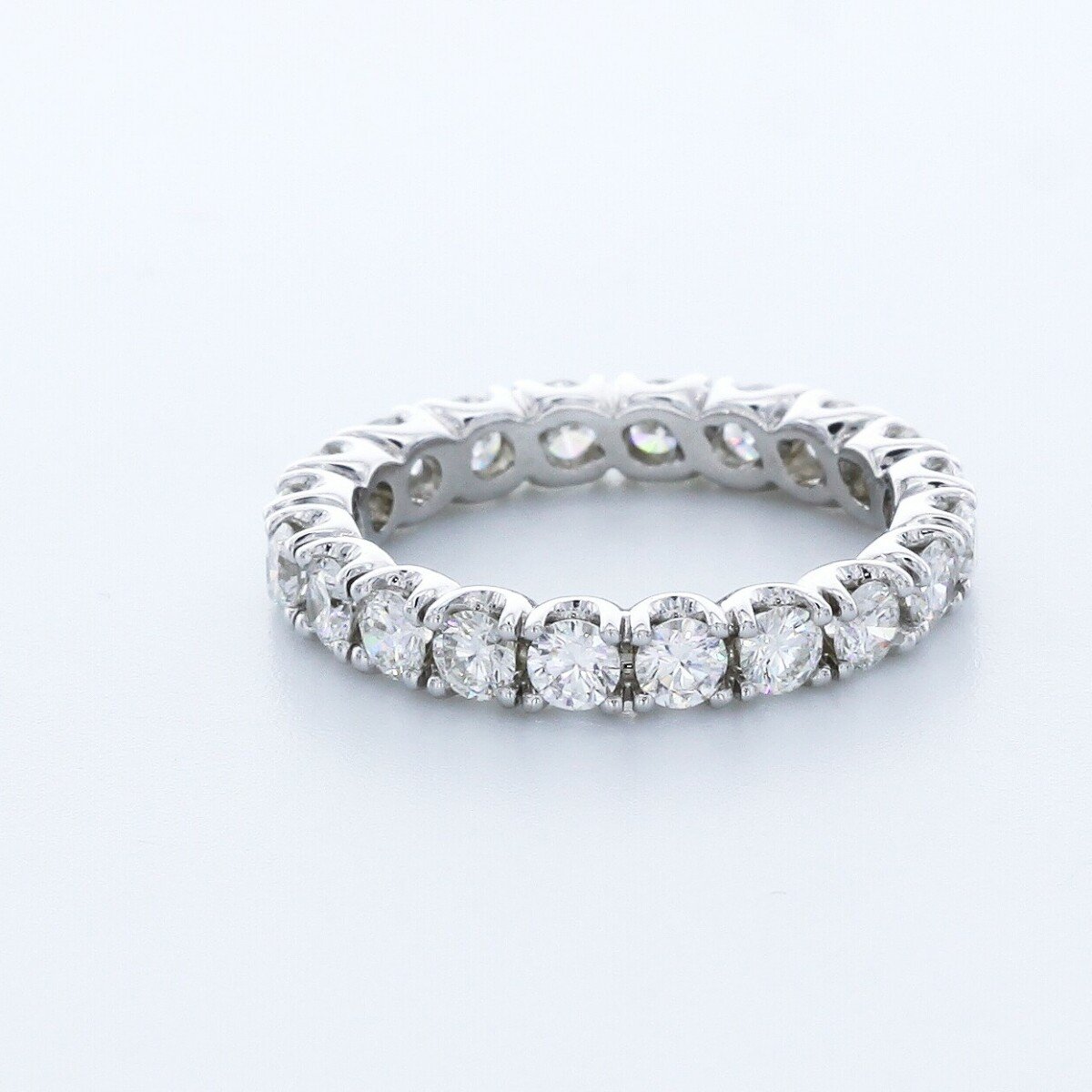 2 1/2ct F VS2 Round Earth Mined Certified Diamonds 18k Classic Eternity Band - Picture 4 of 11